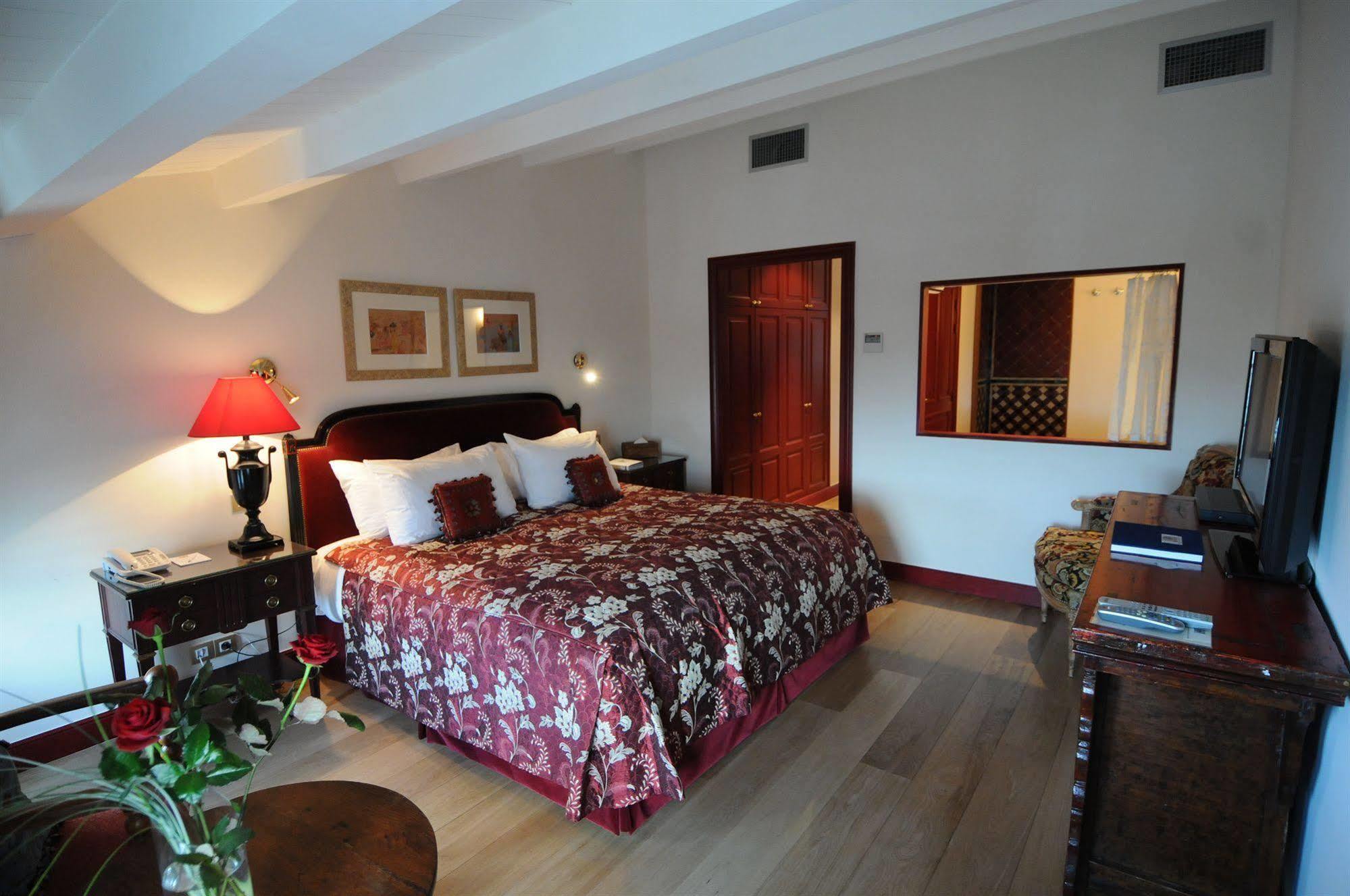 Hotel De Toiras Saint-Martin-de-Ré Εξωτερικό φωτογραφία